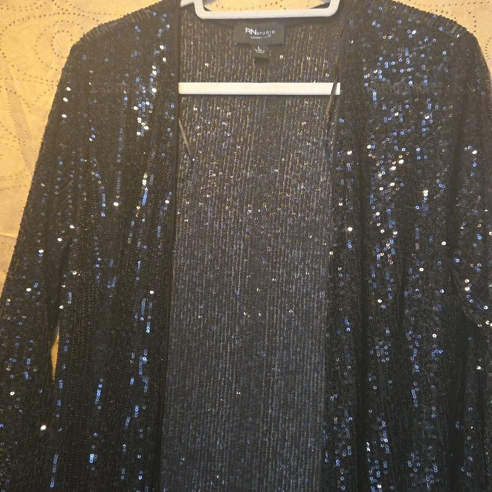 RONNI NICOLE Studio Black Sequin Cape( NEW No Tag) Sz L. - Picture 3 of 8